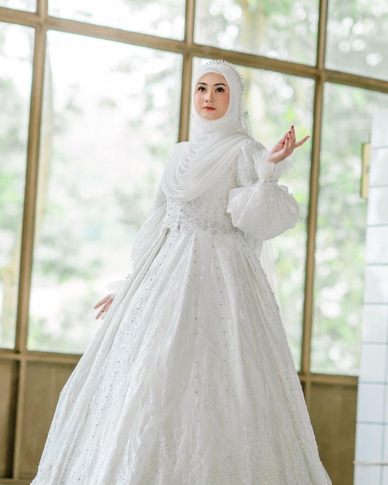 Dress BW Nindia