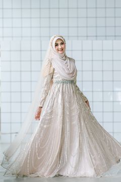 Dress Cream Nindia