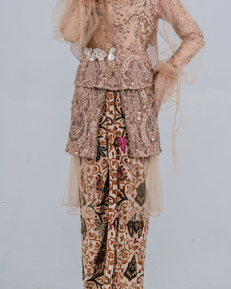 Kebaya Goldia
