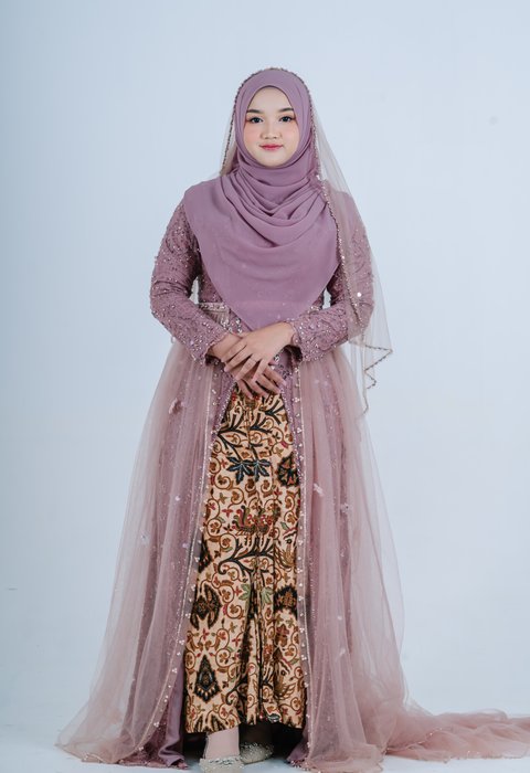 Kebaya Demova