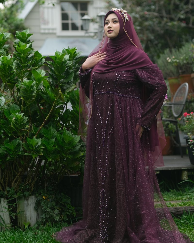 Camellia Burgundy Plus