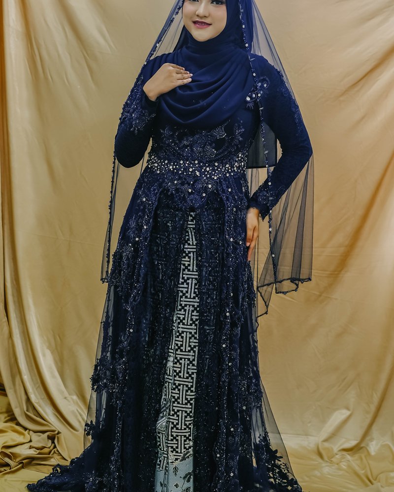 Kebaya Navy Berfuring