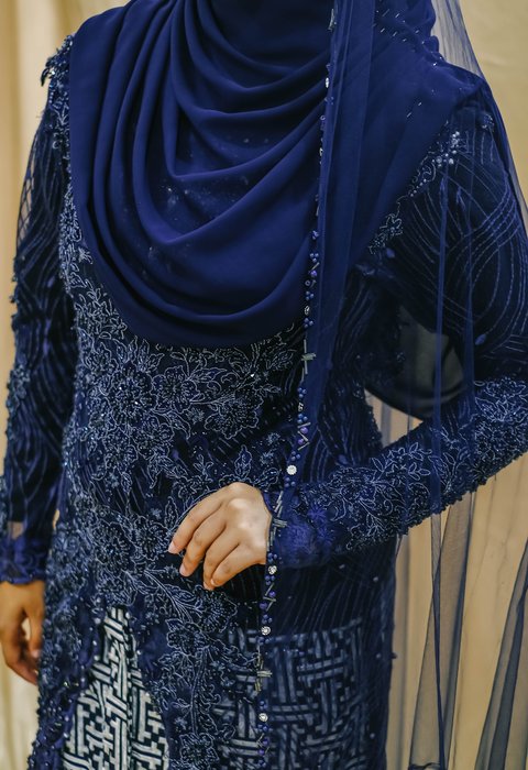 Kebaya Navy Tanpa Furing
