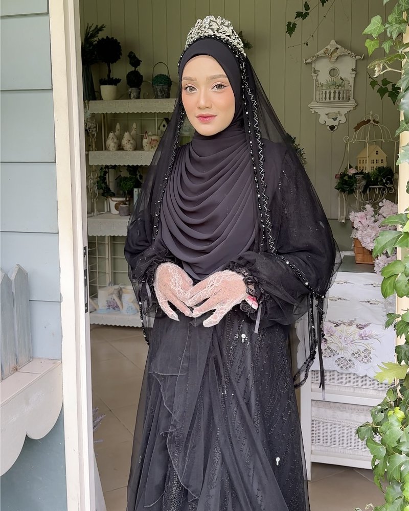 Adeyra Dress